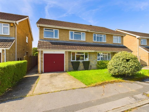 View Full Details for Cousley Close, Hucclecote, Gloucester