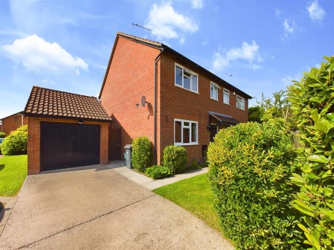 View Full Details for Miller Close, Longlevens, Gloucester