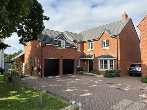 View Full Details for Estcourt Close, Gloucester