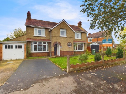 View Full Details for Kendal Road, Longlevens, Gloucester