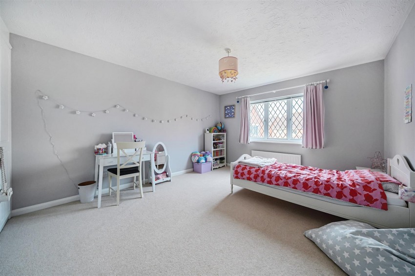 Images for Braeburn Close, Longlevens, Gloucester