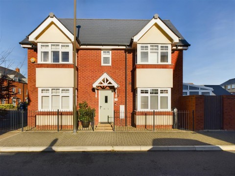 View Full Details for Cottonwood Grove, Brockworth, Gloucester