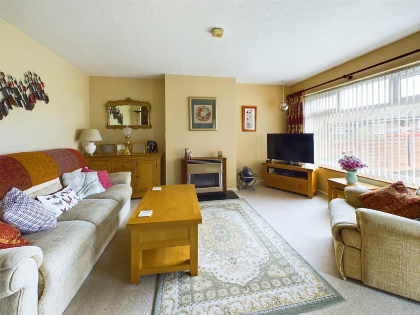 Images for Derwent Close, Brockworth, Gloucester