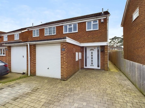 View Full Details for The Holly Grove, Quedgeley, Gloucester