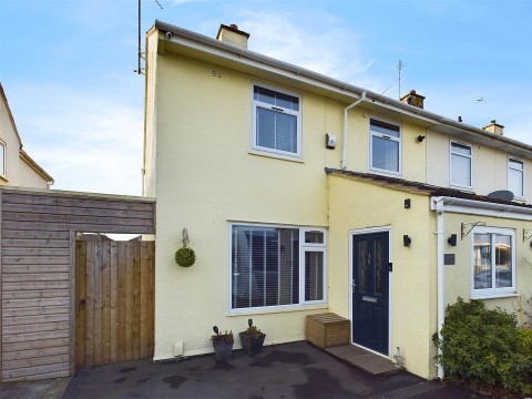 View Full Details for Sandyleaze, Longlevens, Gloucester